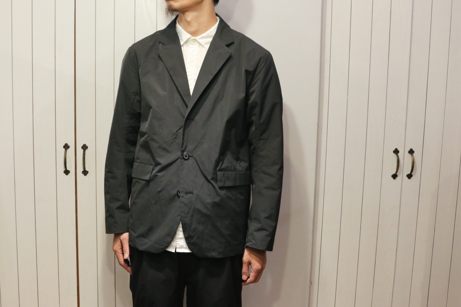 1647621A-AAE9-44F0-A540-