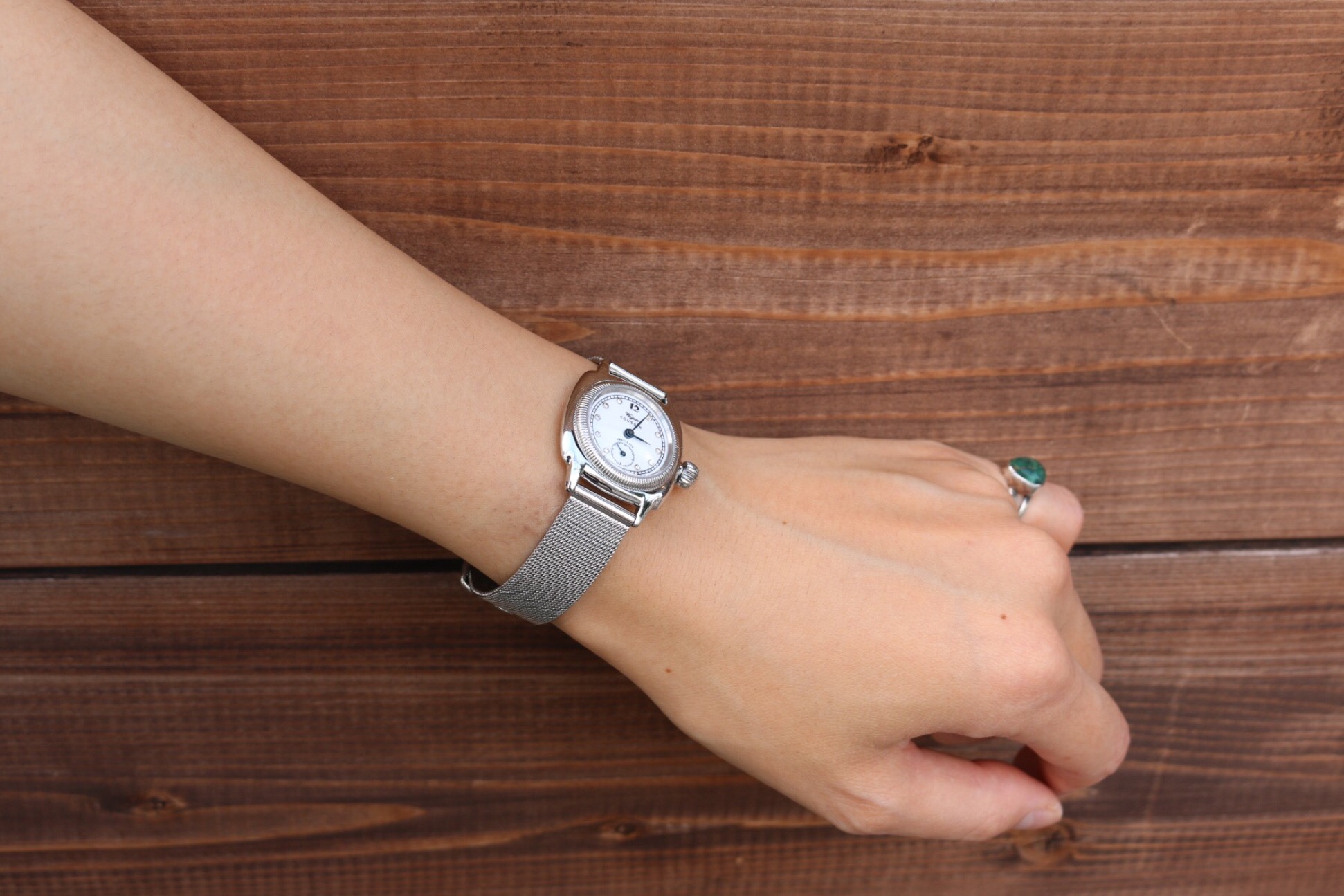 VAGUE WATCH Co._COUSSIN STN | Fuzzy Clothed