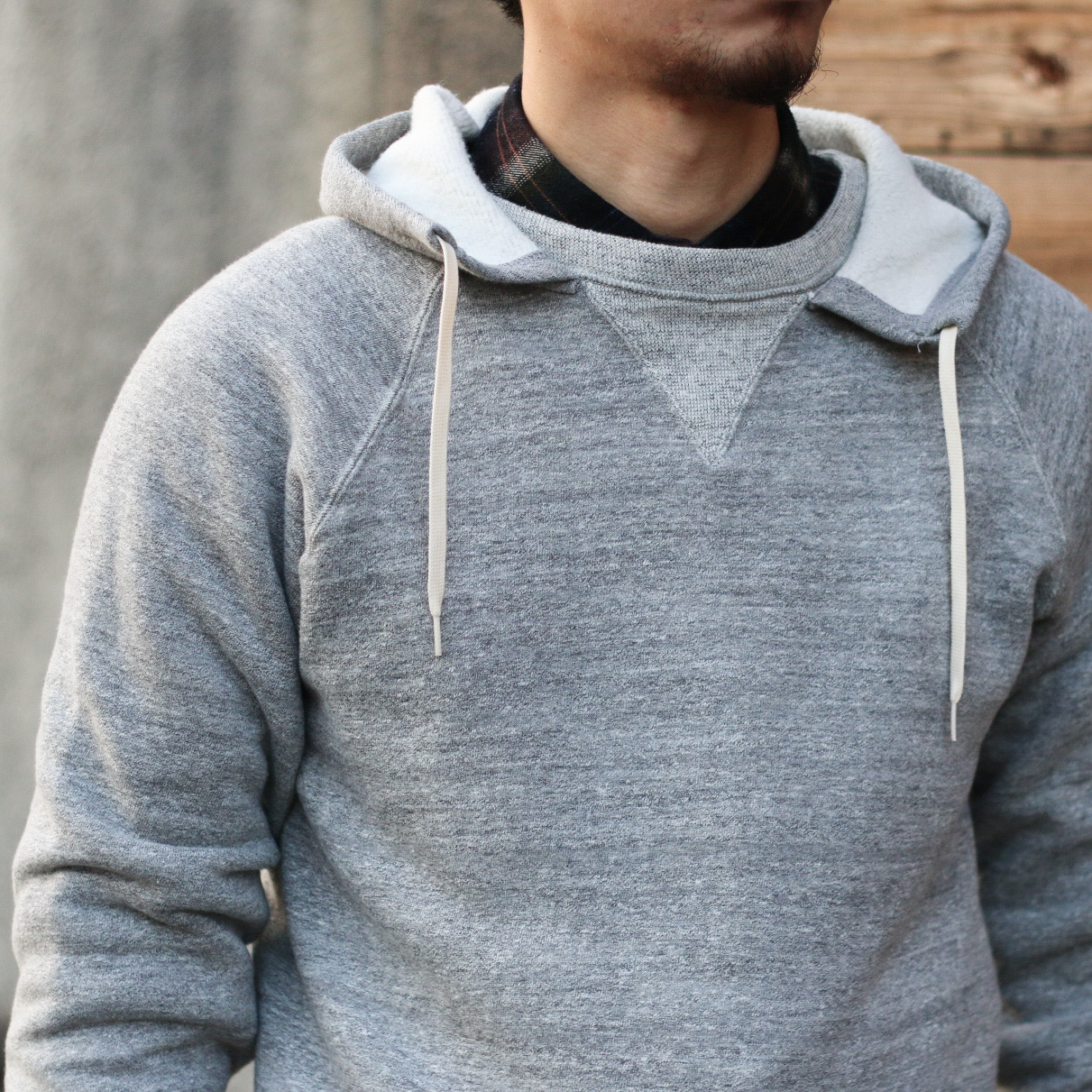 KENNETH FIELDのHOODED SWEAT | Fuzzy Clothed