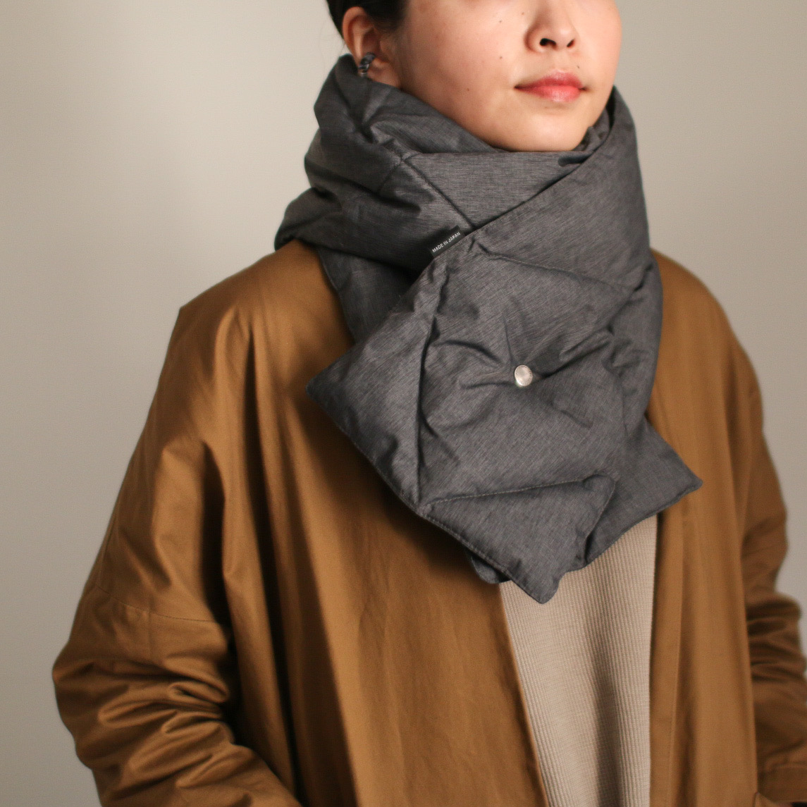 nest Robe CONFECT コットンラミーキルティング ケープ マフラー